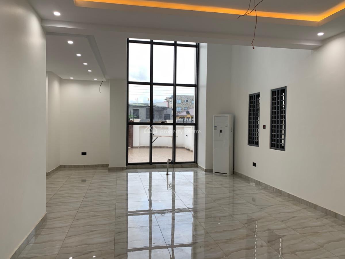 4 Bedrooms House with Boys Quarters, Oyarifa, La Nkwantanang Madina Municipal, Accra, Detached Duplex for Sale