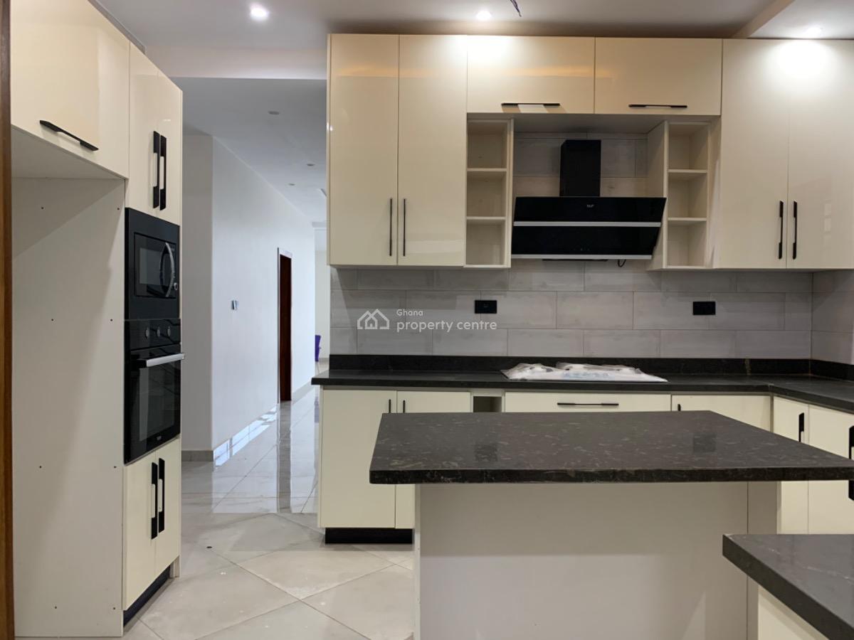 4 Bedrooms House with Boys Quarters, Oyarifa, La Nkwantanang Madina Municipal, Accra, Detached Duplex for Sale
