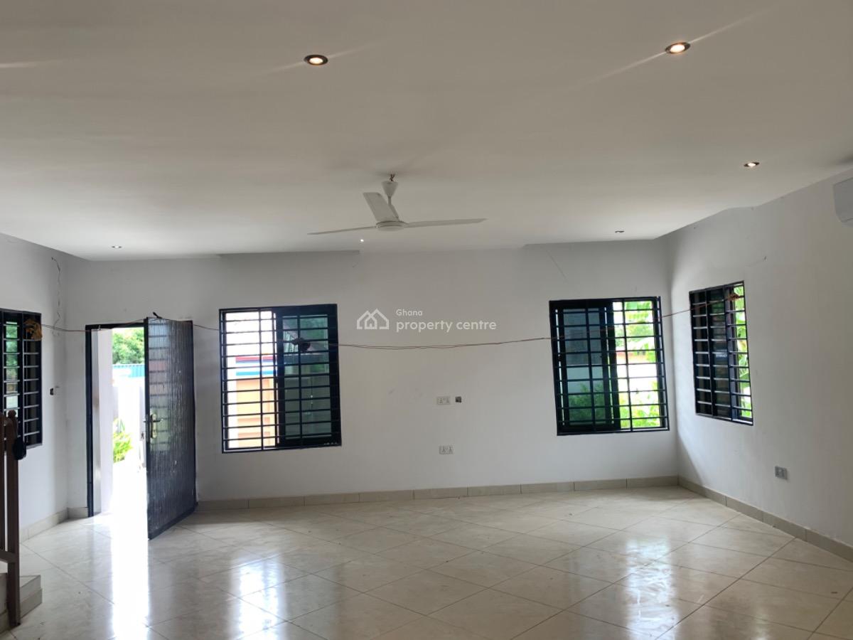 4 Bedrooms House with Boys Quarters, Oyarifa, La Nkwantanang Madina Municipal, Accra, Detached Duplex for Sale