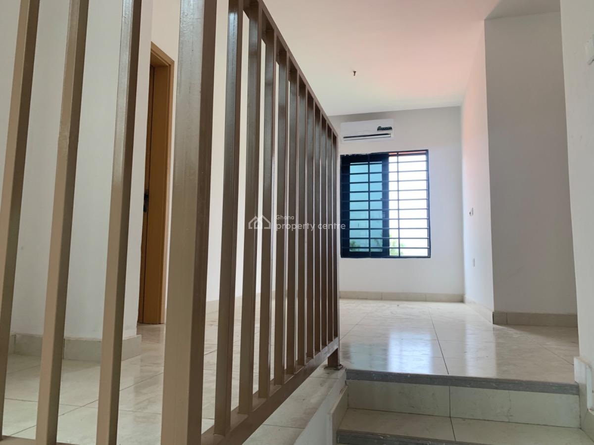 4 Bedrooms House with Boys Quarters, Oyarifa, La Nkwantanang Madina Municipal, Accra, Detached Duplex for Sale