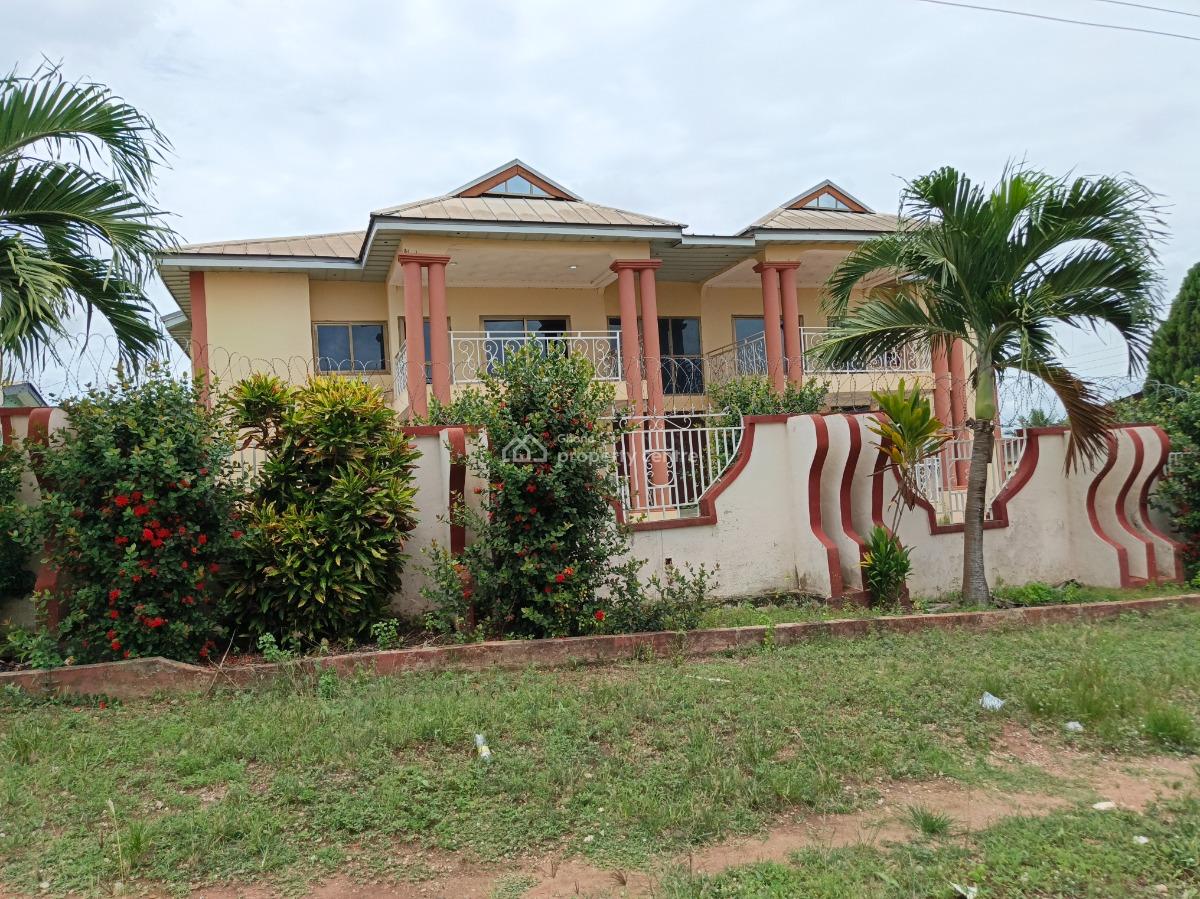 8 Bedrooms, Ejisu, Ejisu-juaben Municipal, Ashanti, House for Sale