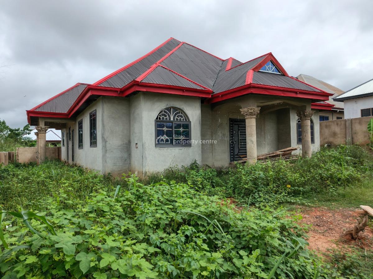 4 Bedrooms, Santasi Nkoransa, Kumasi Metropolitan, Ashanti, House for Sale