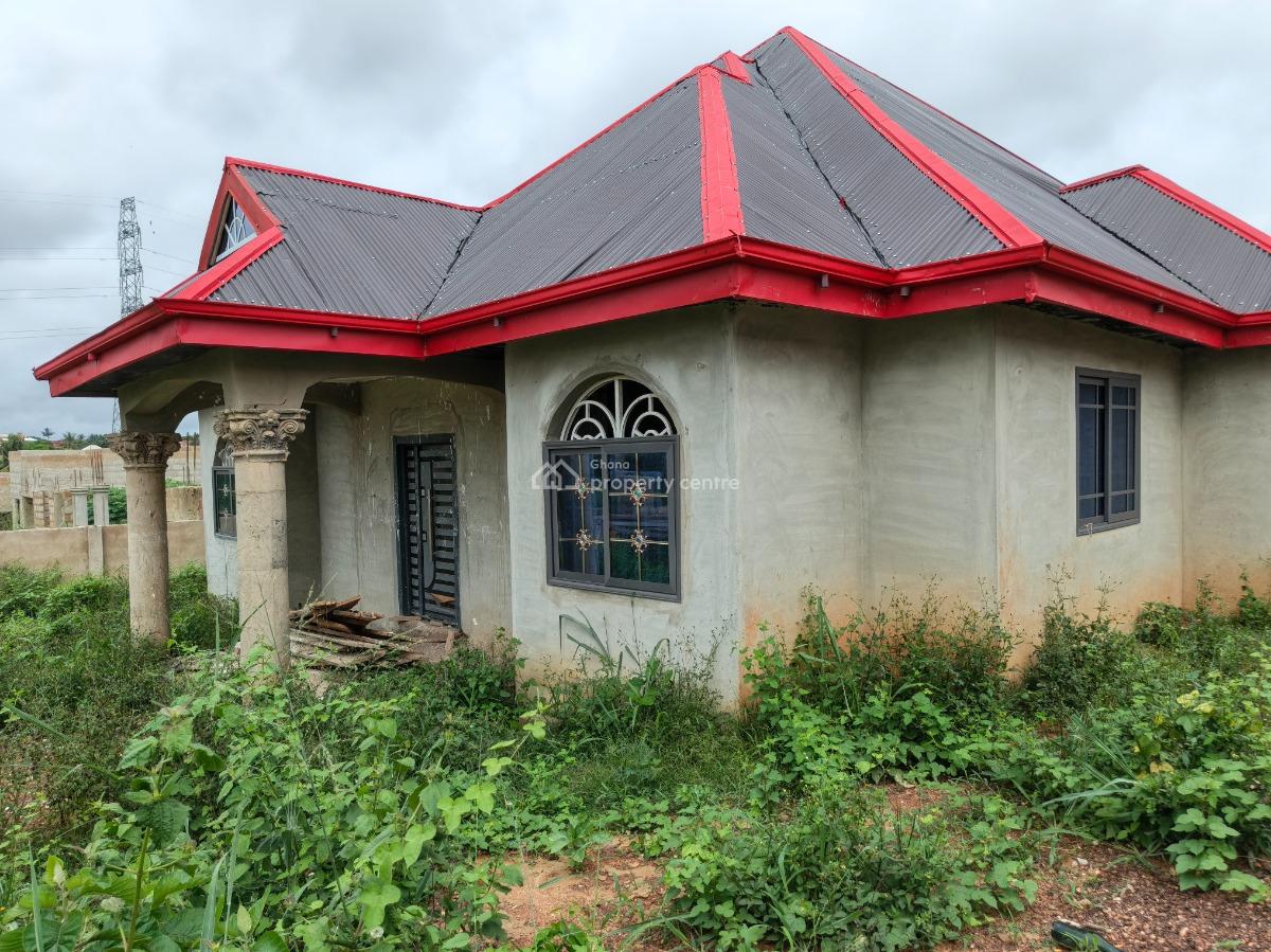 4 Bedrooms, Santasi Nkoransa, Kumasi Metropolitan, Ashanti, House for Sale
