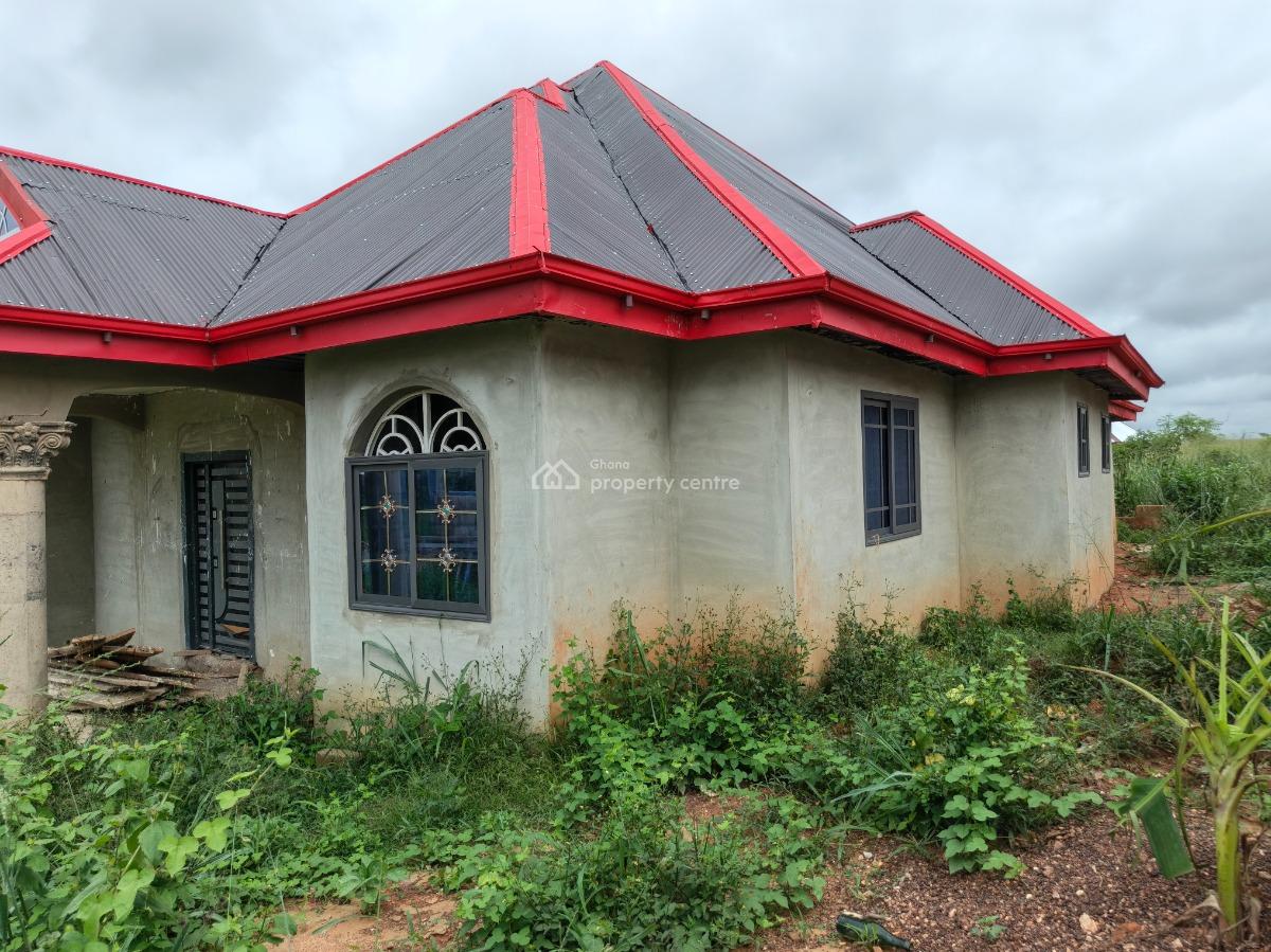 4 Bedrooms, Santasi Nkoransa, Kumasi Metropolitan, Ashanti, House for Sale