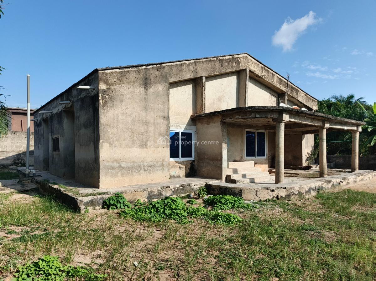 4 Bedrooms, Duase New Site, Near Buokrom, Kumasi Airport., Kumasi Metropolitan, Ashanti, House for Sale