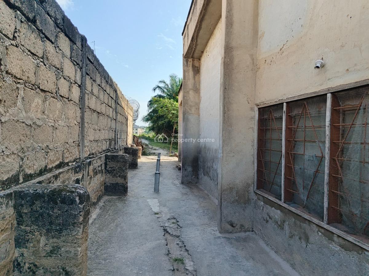 4 Bedrooms, Duase New Site, Near Buokrom, Kumasi Airport., Kumasi Metropolitan, Ashanti, House for Sale