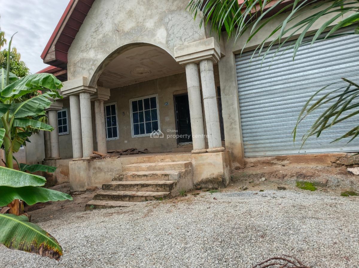 5 Bedrooms, Santasi Nkoransa, Kumasi Metropolitan, Ashanti, House for Sale