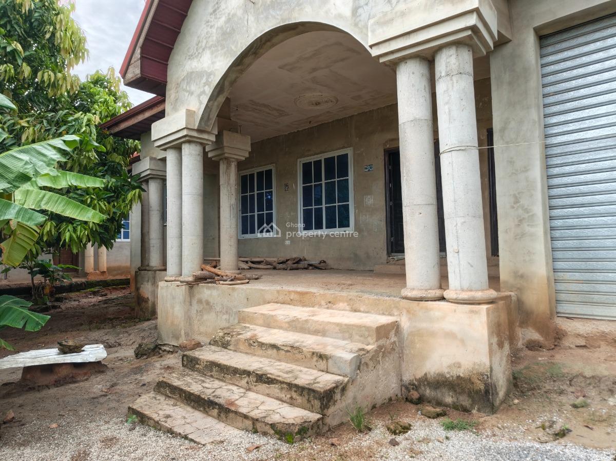5 Bedrooms, Santasi Nkoransa, Kumasi Metropolitan, Ashanti, House for Sale