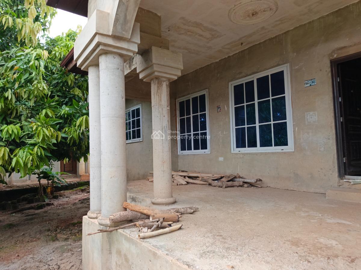 5 Bedrooms, Santasi Nkoransa, Kumasi Metropolitan, Ashanti, House for Sale