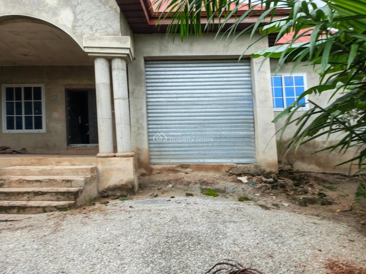 5 Bedrooms, Santasi Nkoransa, Kumasi Metropolitan, Ashanti, House for Sale