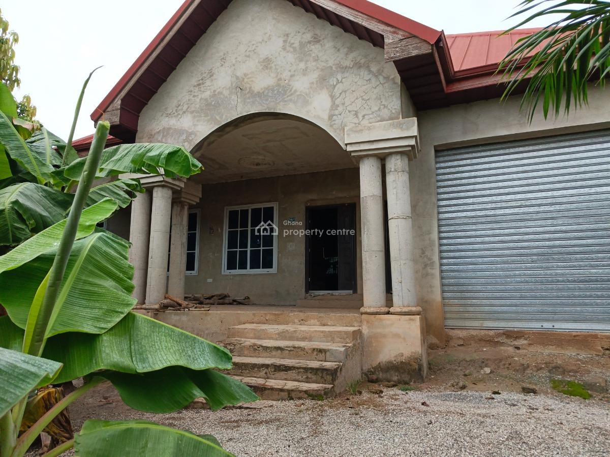 5 Bedrooms, Santasi Nkoransa, Kumasi Metropolitan, Ashanti, House for Sale