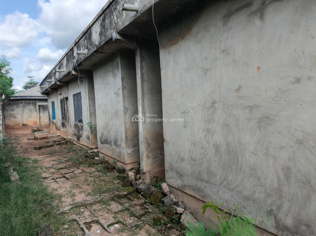 7 Bedrooms House, Emina, Near Tech, Knust, Boadi., Kumasi Metropolitan, Ashanti, House for Sale