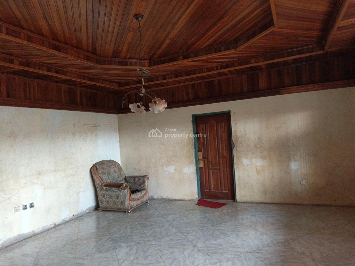7 Bedrooms House, Emina, Near Tech, Knust, Boadi., Kumasi Metropolitan, Ashanti, House for Sale
