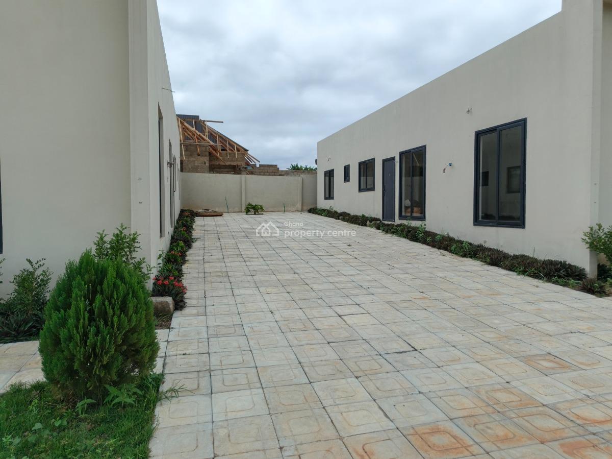 3 Bedrooms.   ( Gated Homes), Abuakwa Akropong, Kumasi Metropolitan, Ashanti, House for Sale