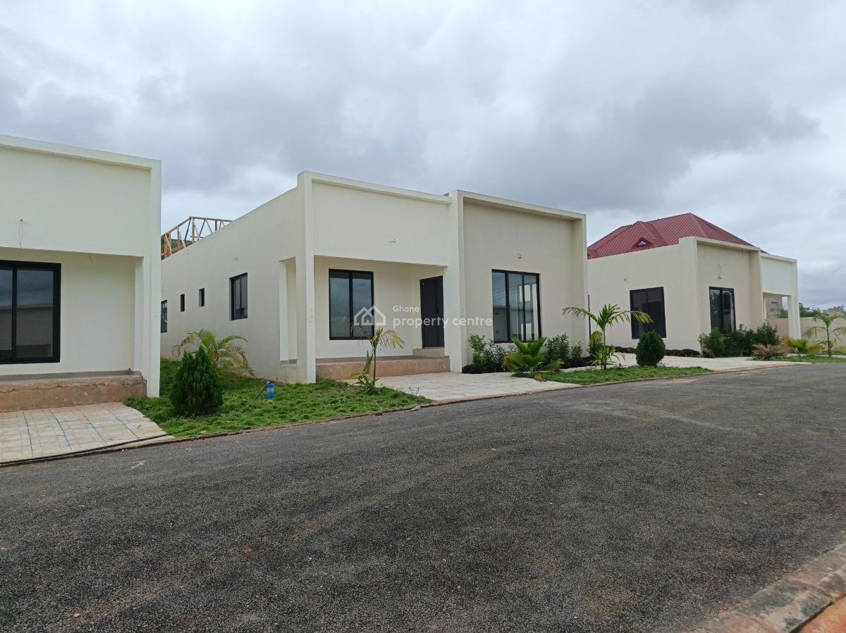 2 Bedrooms House, Abuakwa Akropong., Kumasi Metropolitan, Ashanti, House for Sale