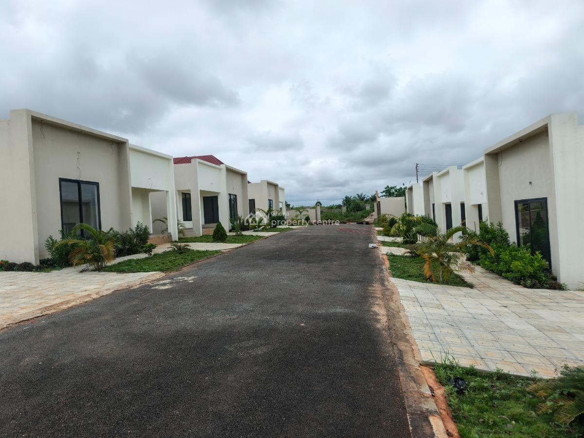Gated Estate Homes ( 2 & 3 Bedrooms Houses), Abuakwa Akropong, Atwima Nwabiagya, Ashanti, House for Sale