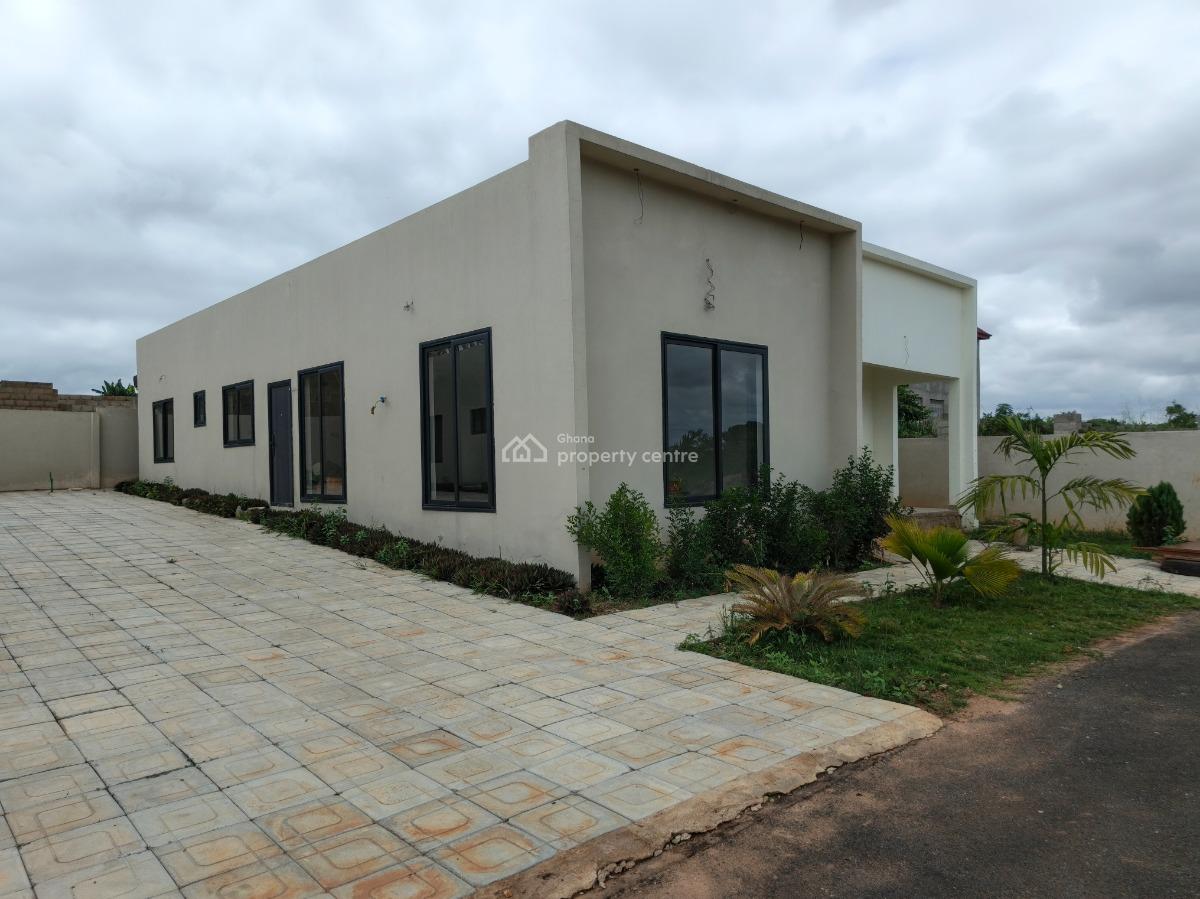 Gated Estate Homes ( 2 & 3 Bedrooms Houses), Abuakwa Akropong, Atwima Nwabiagya, Ashanti, House for Sale