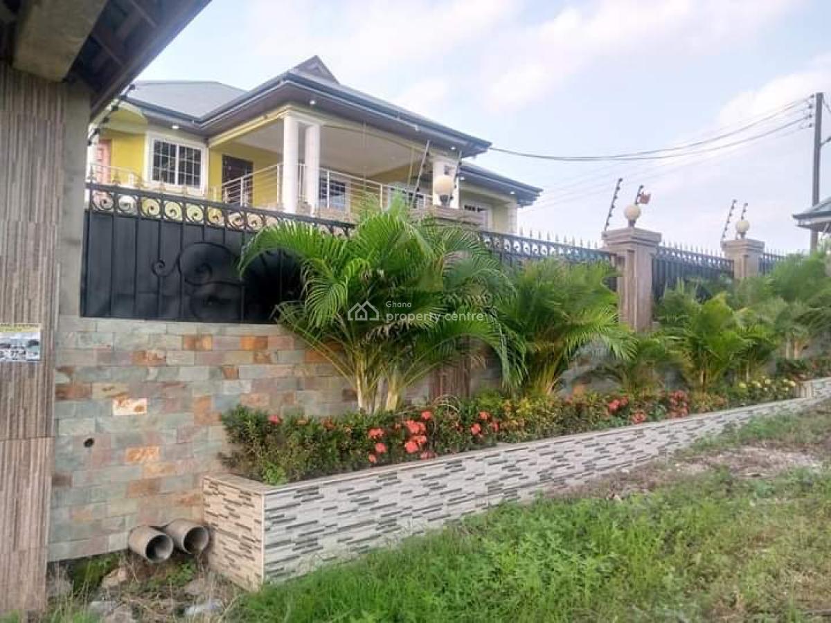 5 Bedrooms at Nsawam Pampaso, Pampaso, Nsawam, Akuapim South Municipal, Eastern Region, Detached Bungalow for Sale