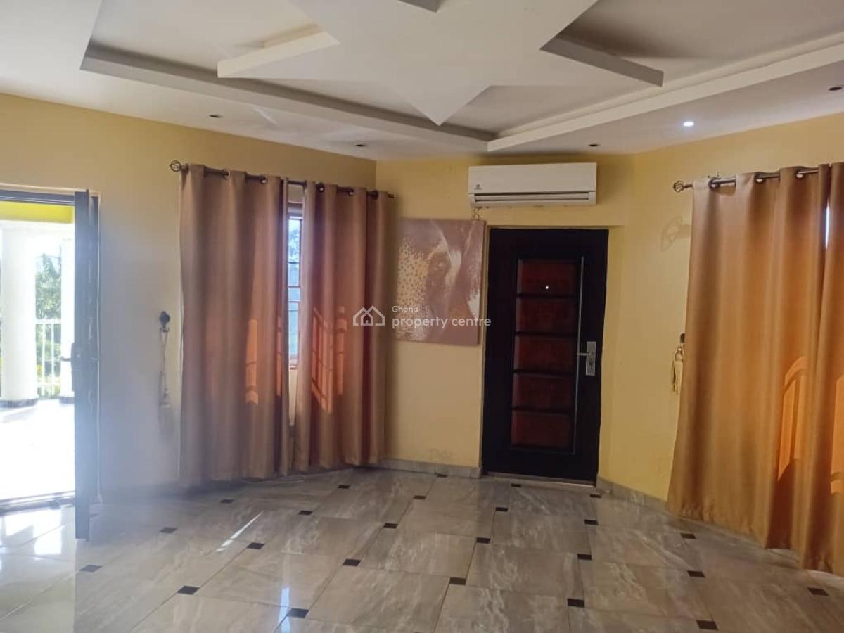 5 Bedrooms at Nsawam Pampaso, Pampaso, Nsawam, Akuapim South Municipal, Eastern Region, Detached Bungalow for Sale