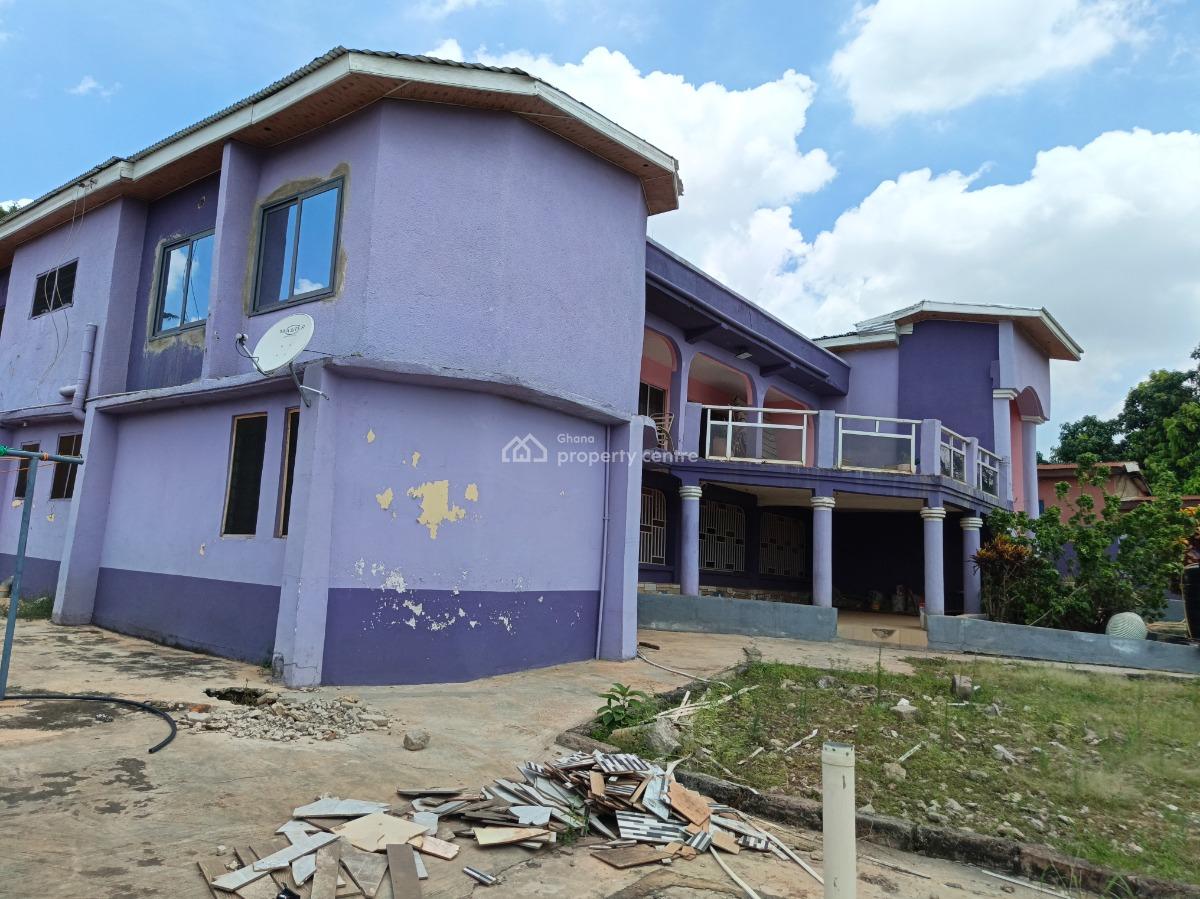 6 Bedrooms, Kronum Afrancho, Kumasi Metropolitan, Ashanti, House for Sale