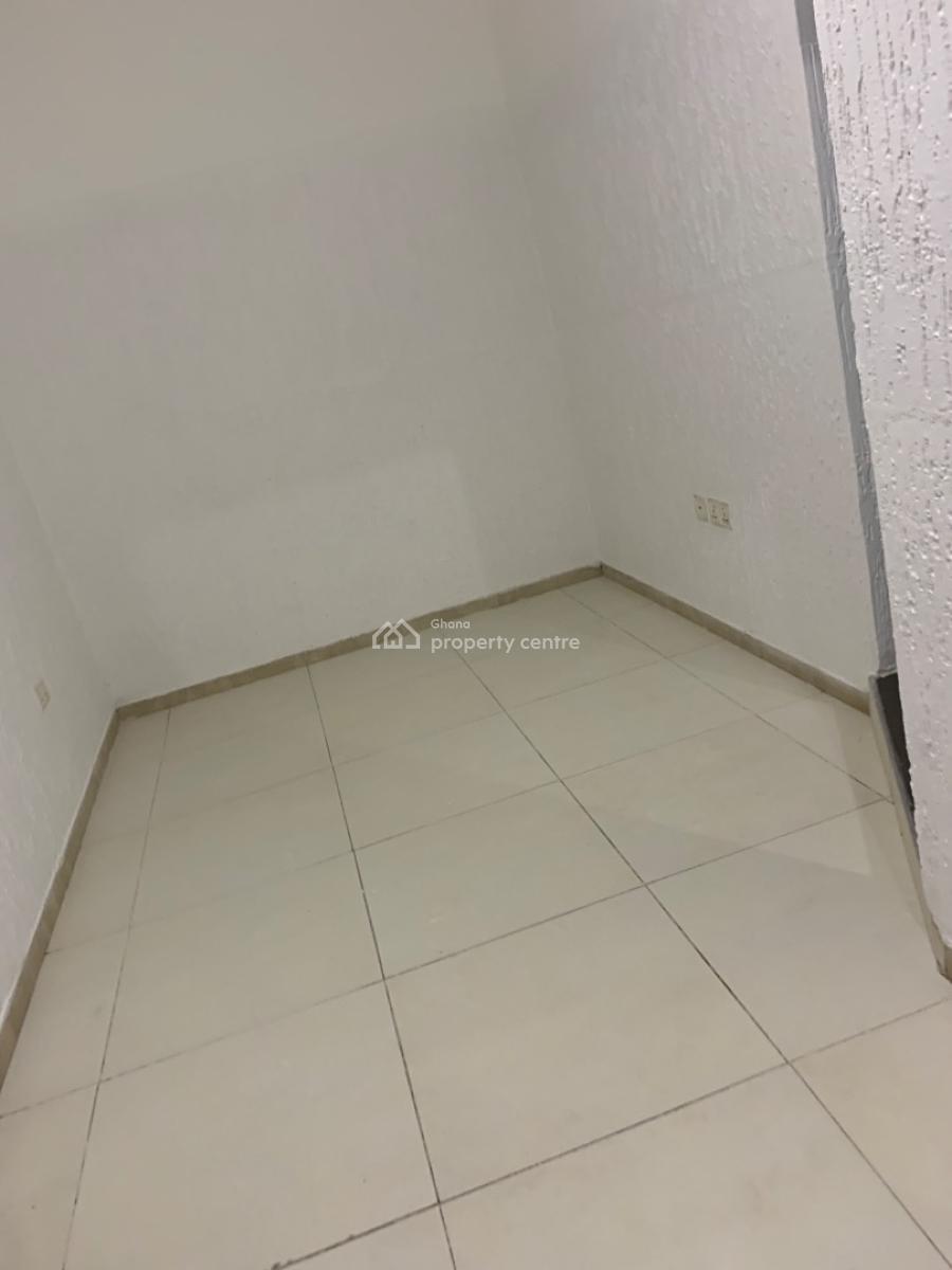 Chamber and Hall Apt@ashongman Estate, Ga East Municipal, Accra, Apartment for Rent