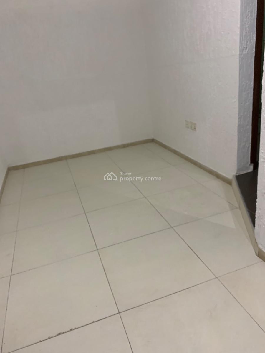 Chamber and Hall Apt@ashongman Estate, Ga East Municipal, Accra, Apartment for Rent