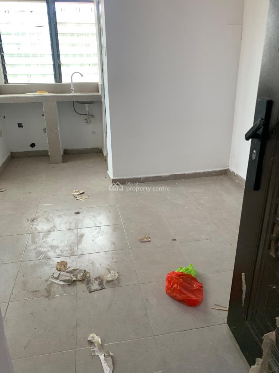Single Room S/c @ Christian Village, Ga East Municipal, Accra, Apartment for Rent