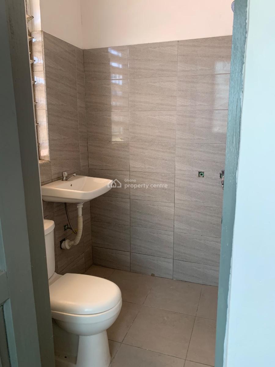 Single Room S/c @ Christian Village, Ga East Municipal, Accra, Apartment for Rent