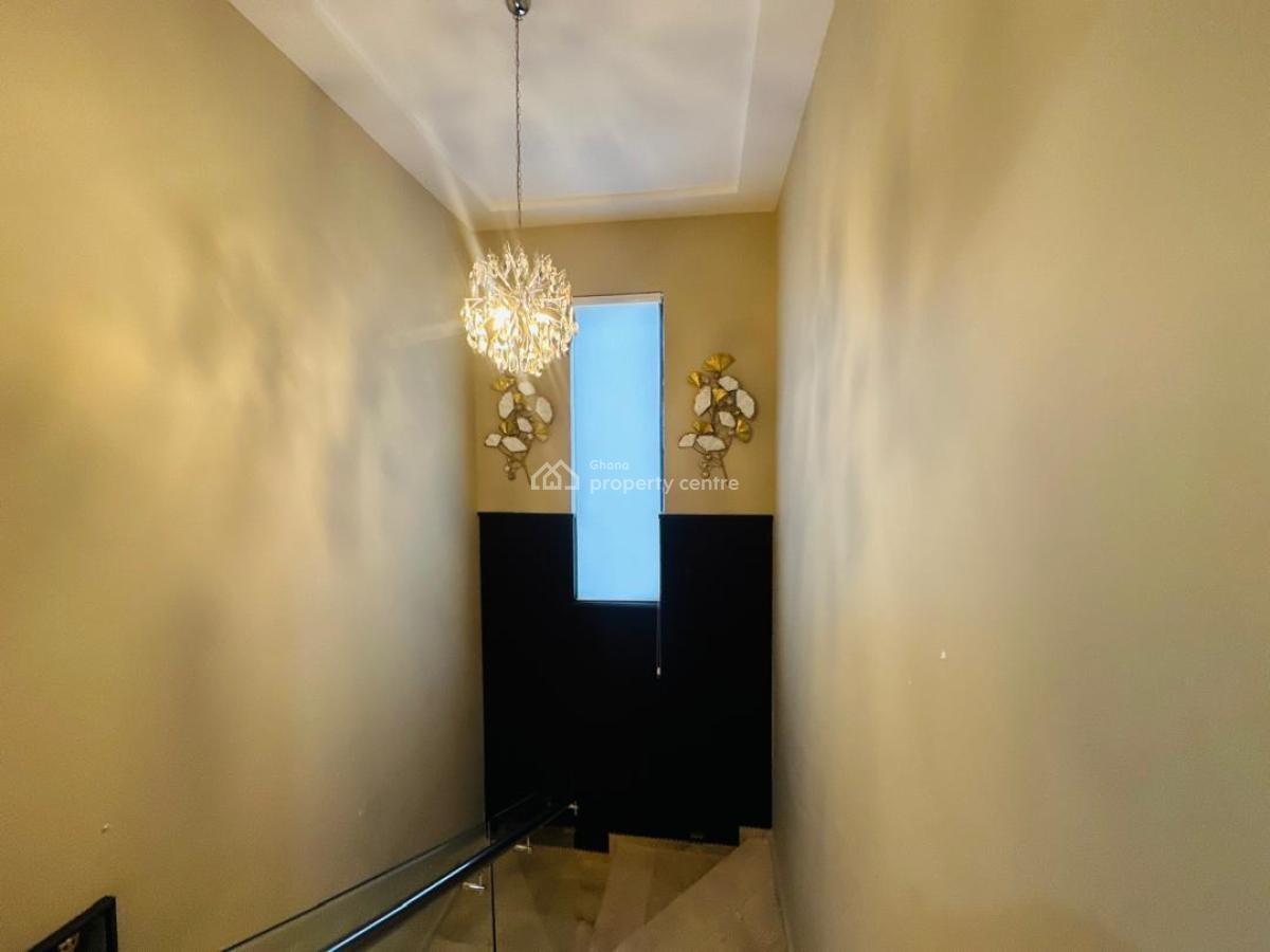 5 Bedroom House, East Airport, Airport Residential Area, Accra, Detached Bungalow for Sale