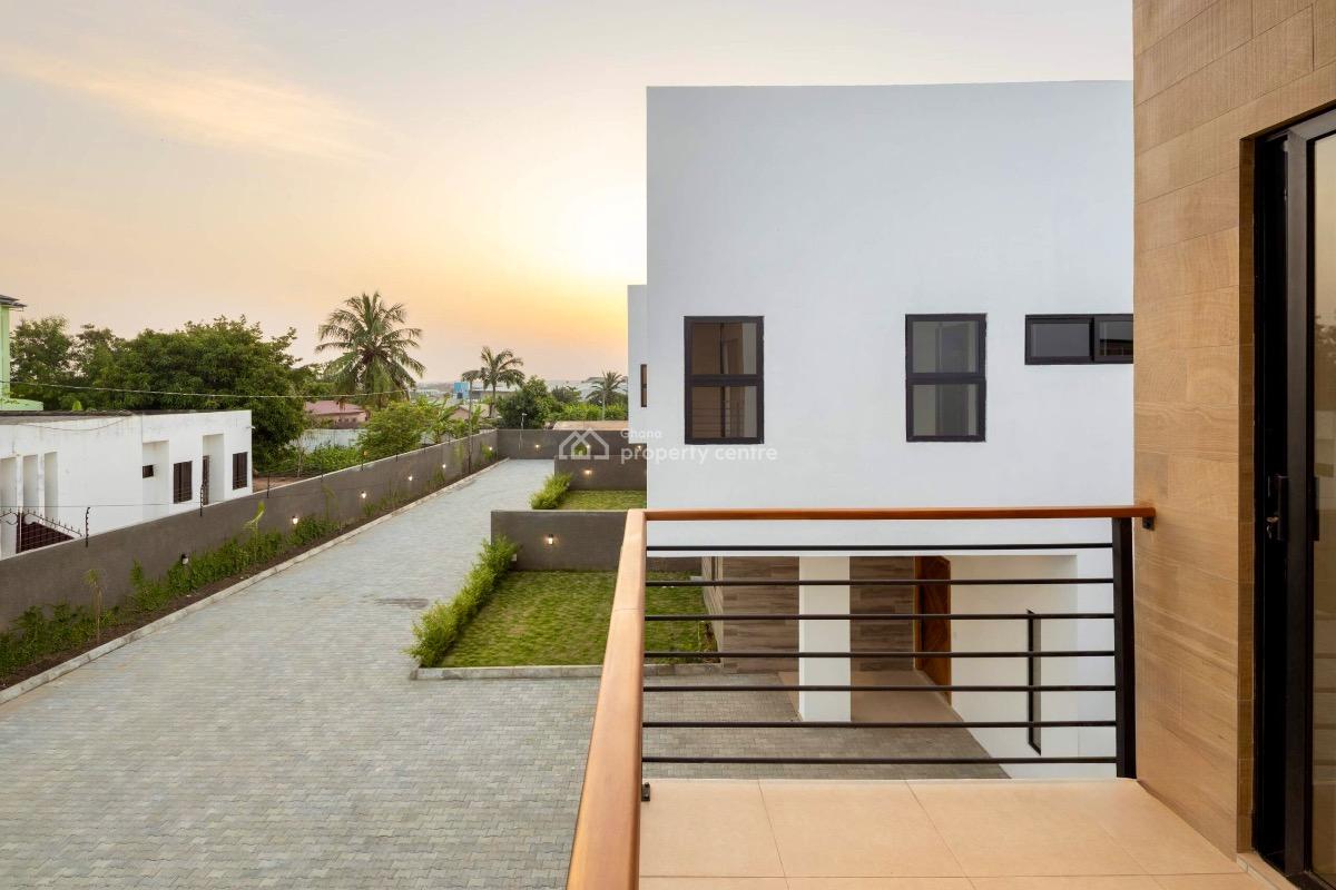 4 Bedroom Townhouse with Private Pool in a Gated Community, North Legon, Accra, Townhouse for Sale