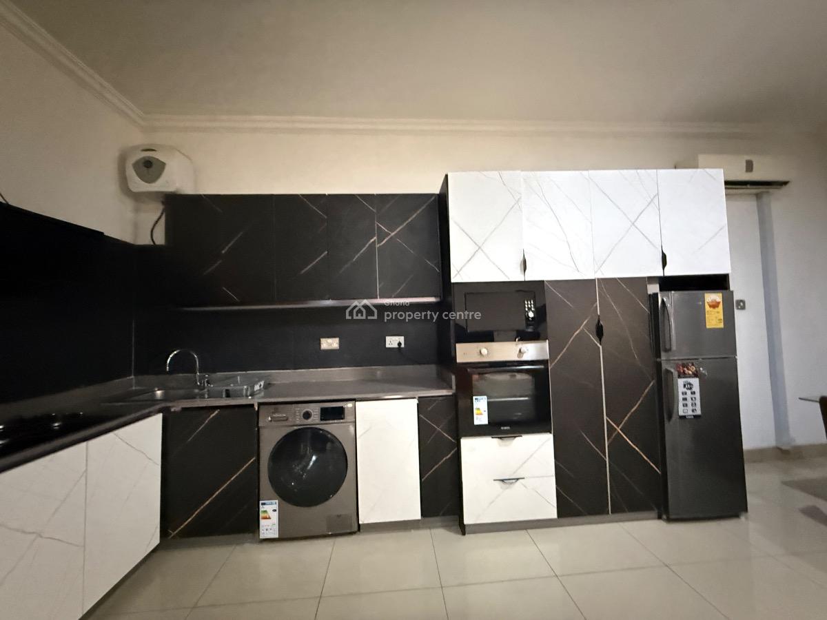 Furnished 2 Bedroom Apartment in a Gated Community with Swimming Pool, North Ridge, Accra, Apartment for Rent