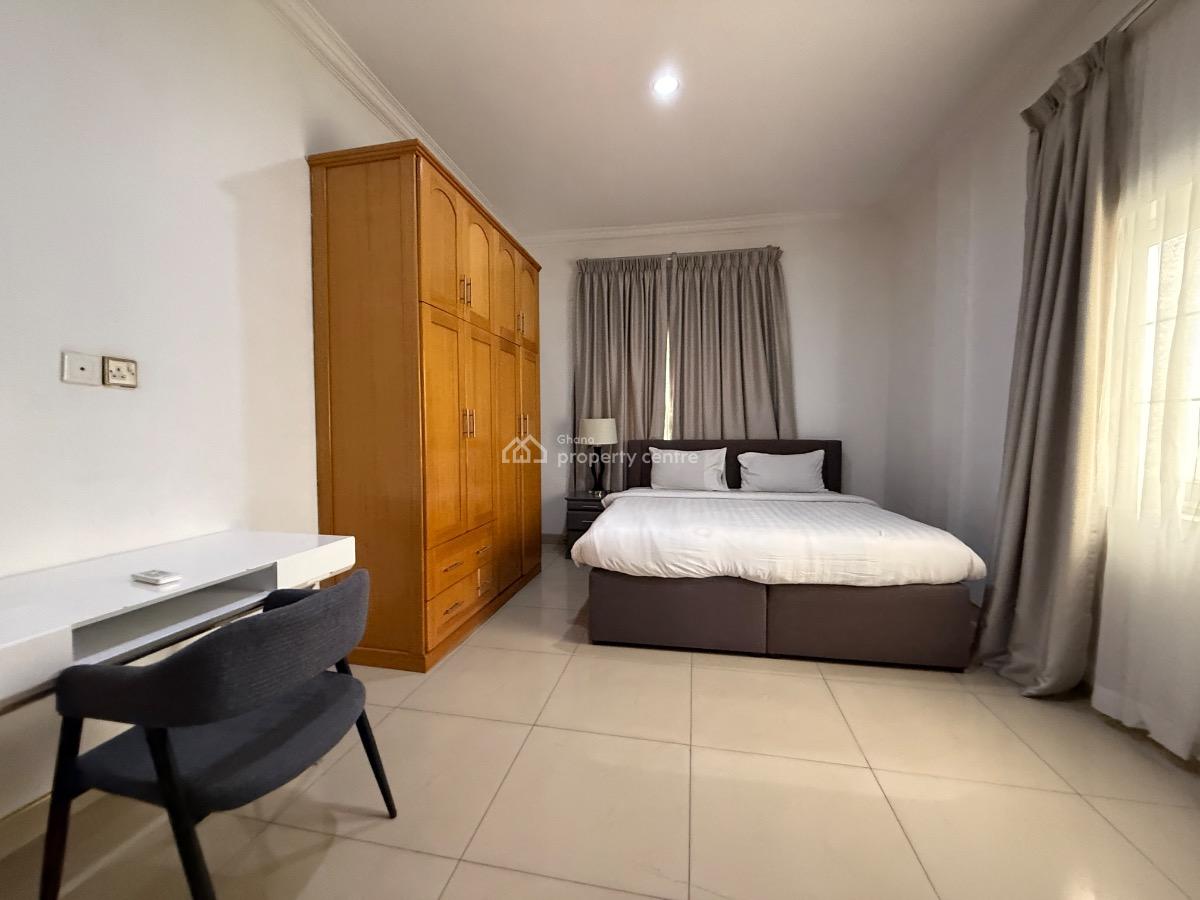 Furnished 2 Bedroom Apartment in a Gated Community with Swimming Pool, North Ridge, Accra, Apartment for Rent