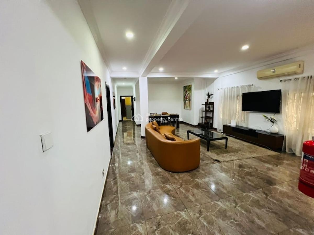 Furnished 2 Bedroom Apartment in a Gated Community with Swimming Pool, North Ridge, Accra, Apartment for Rent