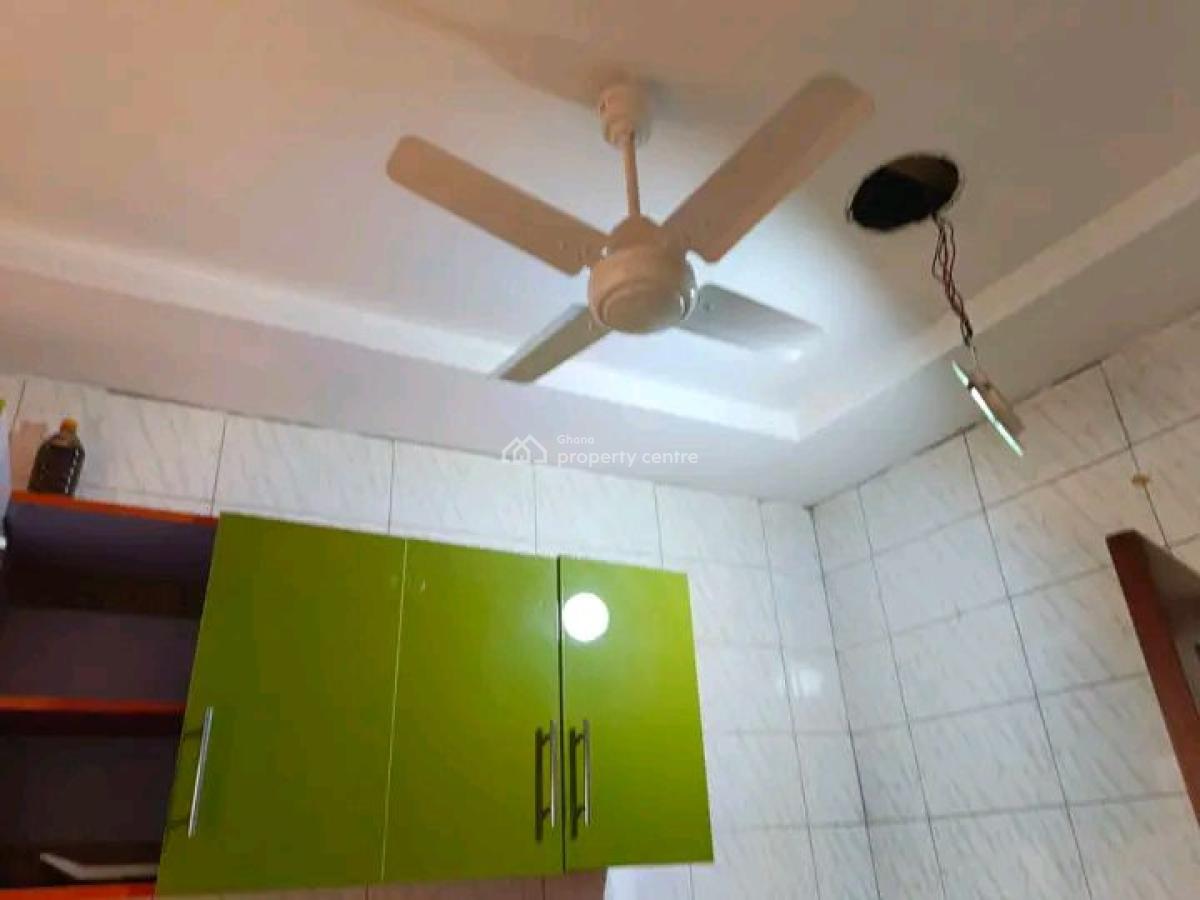 Decent 2-bedroom Flat @teshie Bushroad, Ghana, Bushroad, Teshie New Town, Accra, Apartment for Rent
