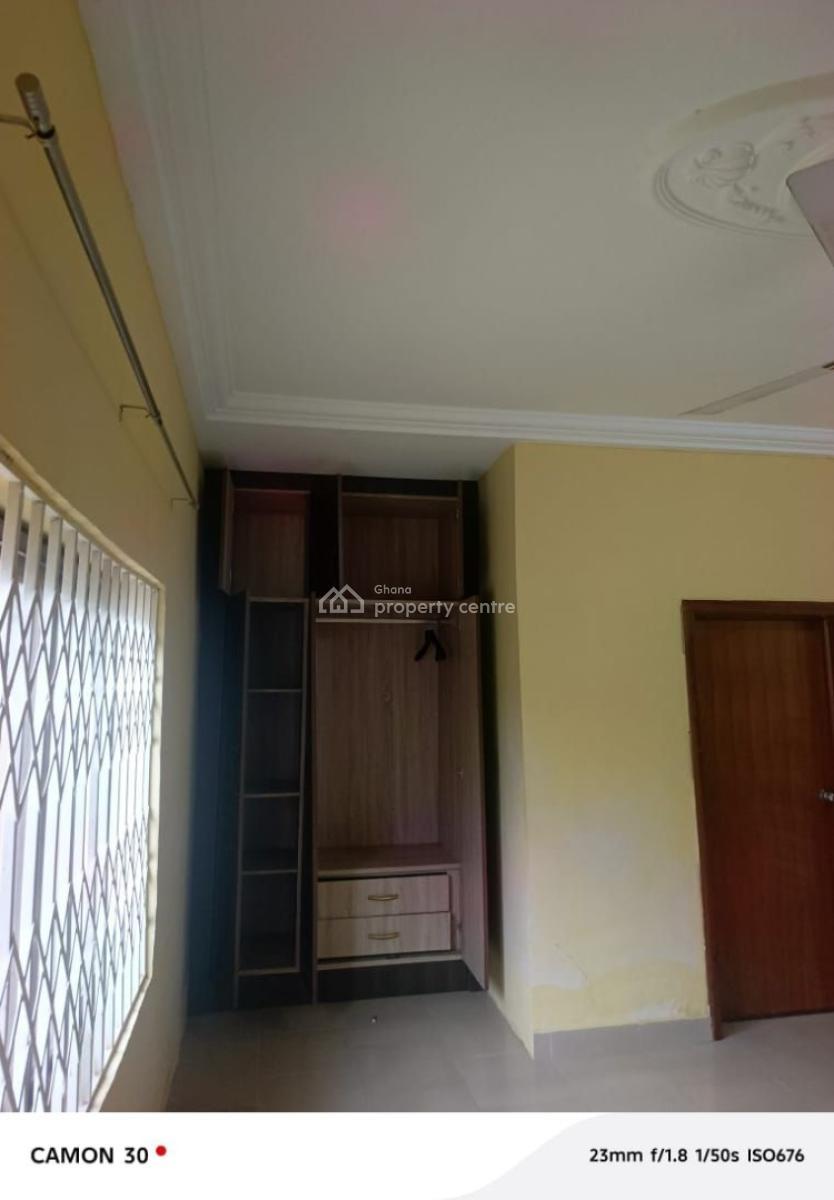 Decent 3-bed Home @ Adenta (amrahia), Ghana, Amrahia, Adenta Municipal, Accra, House for Sale