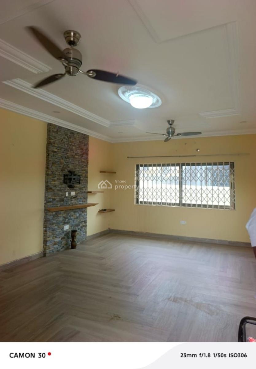 Decent 3-bed Home @ Adenta (amrahia), Ghana, Amrahia, Adenta Municipal, Accra, House for Sale