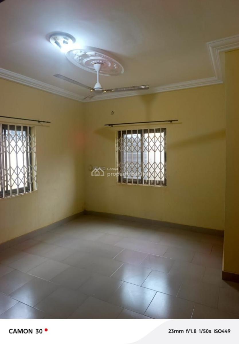 Decent 3-bed Home @ Adenta (amrahia), Ghana, Amrahia, Adenta Municipal, Accra, House for Sale