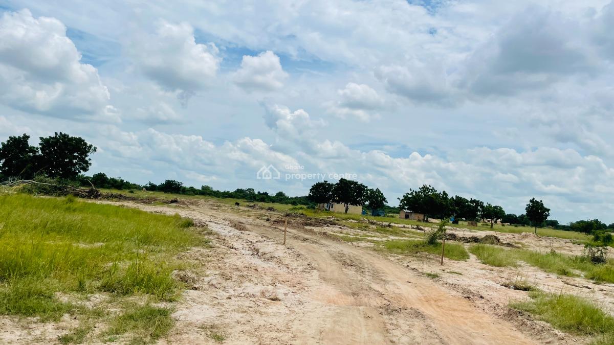 Prime Residential Land -- Dawhenya, Dawhenya, Tema, Accra, Mixed-use Land for Sale