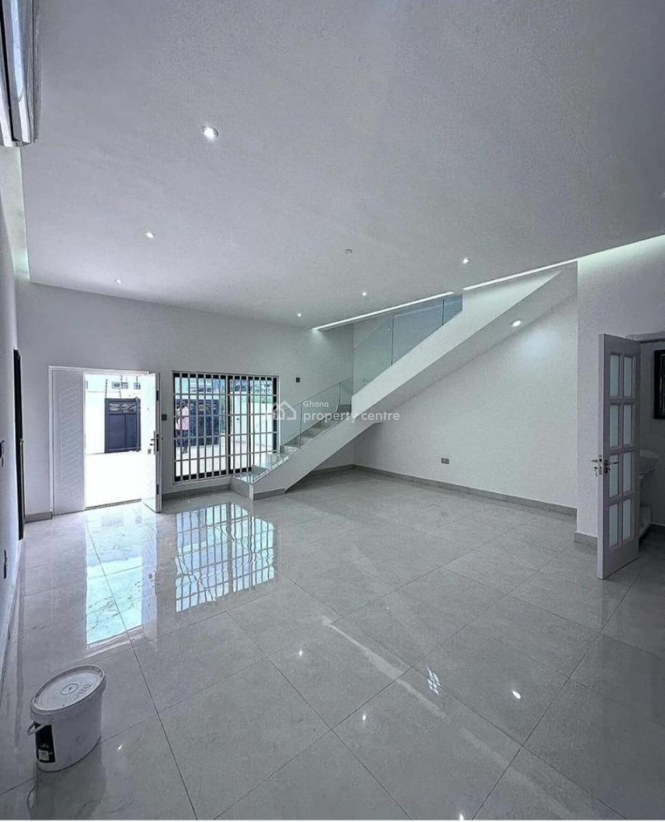 3-bedroom, 3-bathroom Modern Home -- Ayi Mensah (near Toll Booth) Key F, Woodbridge Residences, La Nkwantanang Madina Municipal, Accra, House for Sale