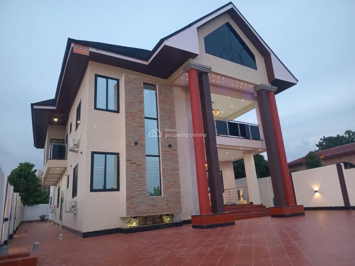 5 Bedroom at Santasi, Santasi, Kumasi Metropolitan, Ashanti, Block of Flats for Sale