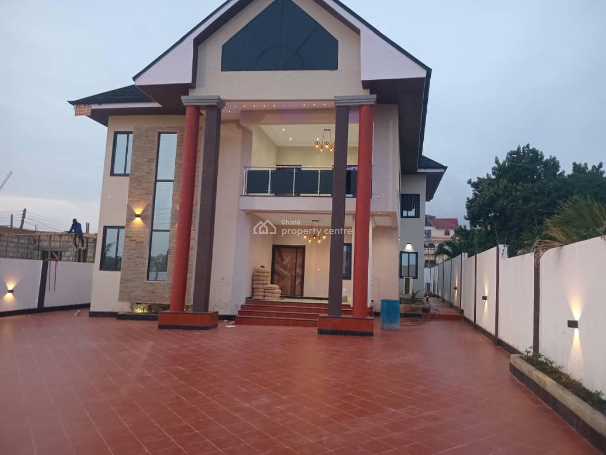5 Bedroom at Santasi, Santasi, Kumasi Metropolitan, Ashanti, Block of Flats for Sale