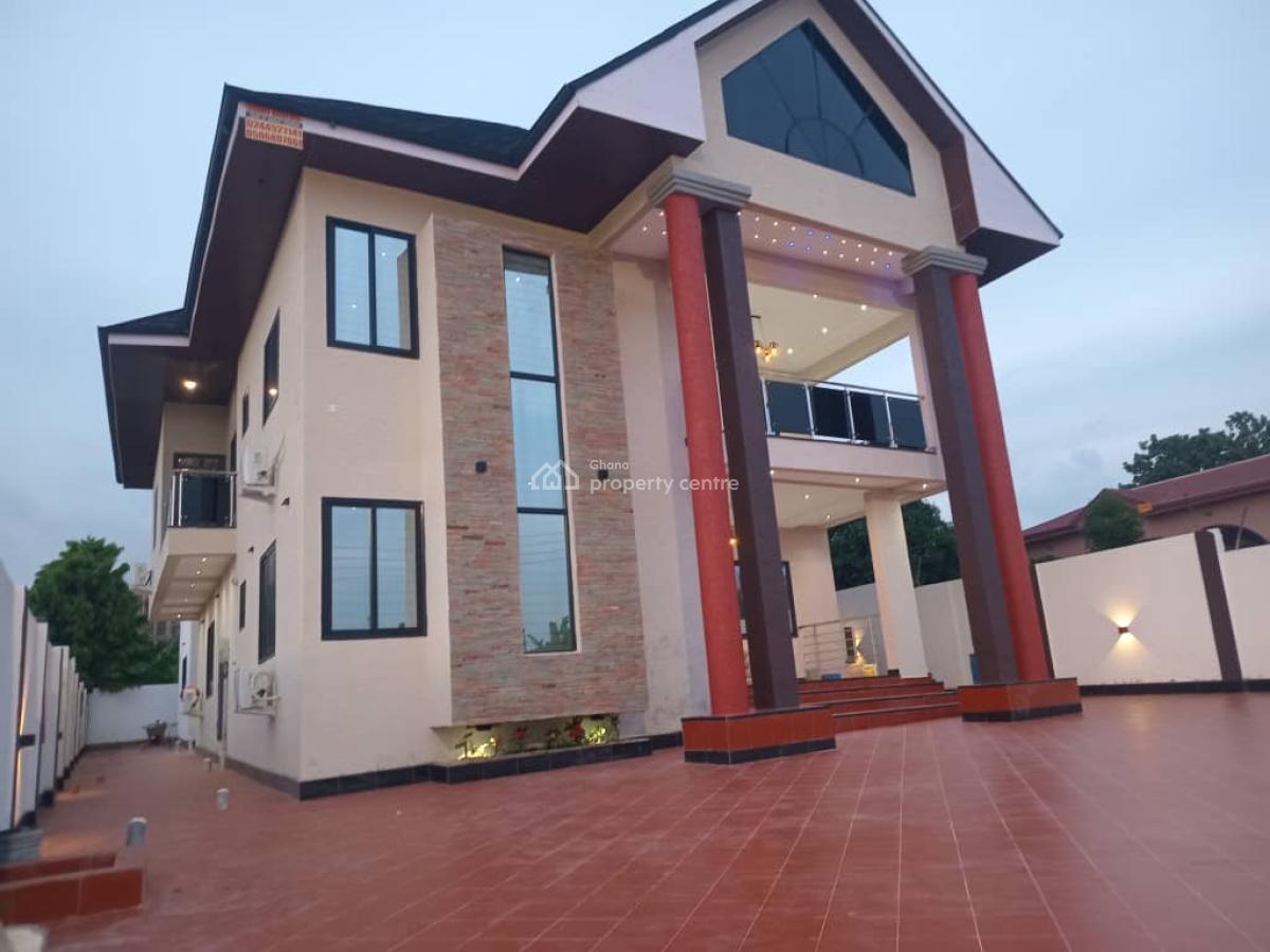 5 Bedroom at Santasi, Santasi, Kumasi Metropolitan, Ashanti, Block of Flats for Sale