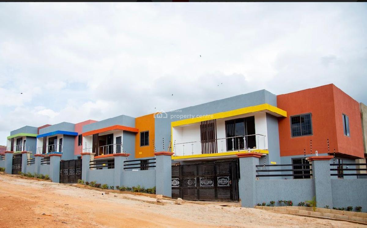 4 Bedroom Estate House at Ahodwo Daban, Ahodwo - Daban, Kumasi Metropolitan, Ashanti, Block of Flats for Sale