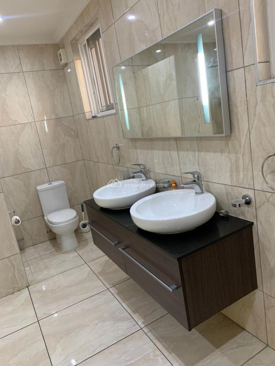 Executive 3 Bedrooms, Roman Ridge, Accra, Townhouse for Rent