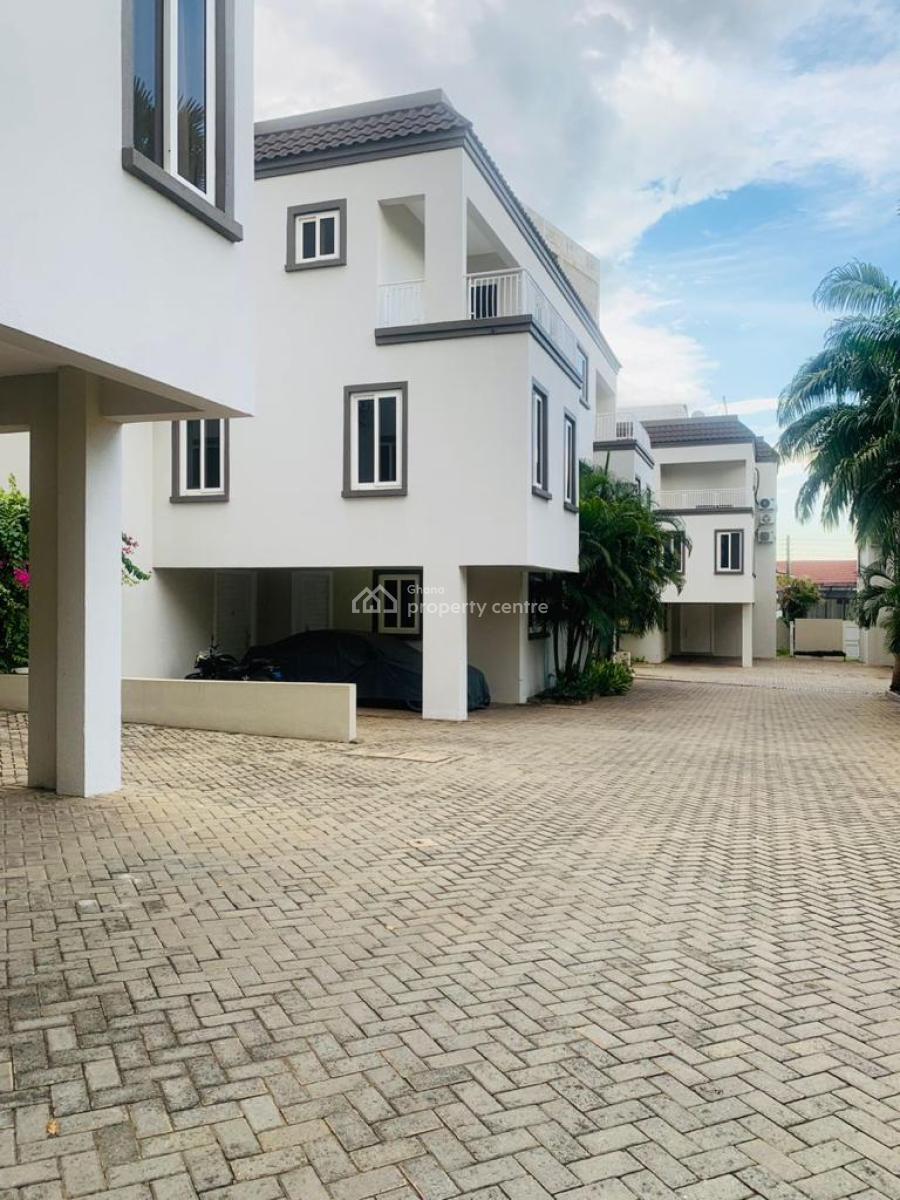 Executive 3 Bedrooms, Roman Ridge, Accra, Townhouse for Rent