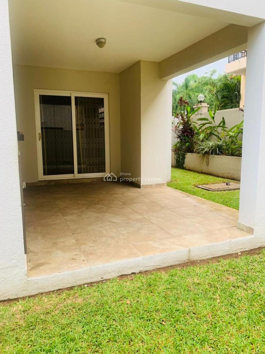 Executive 3 Bedrooms, Roman Ridge, Accra, Townhouse for Rent