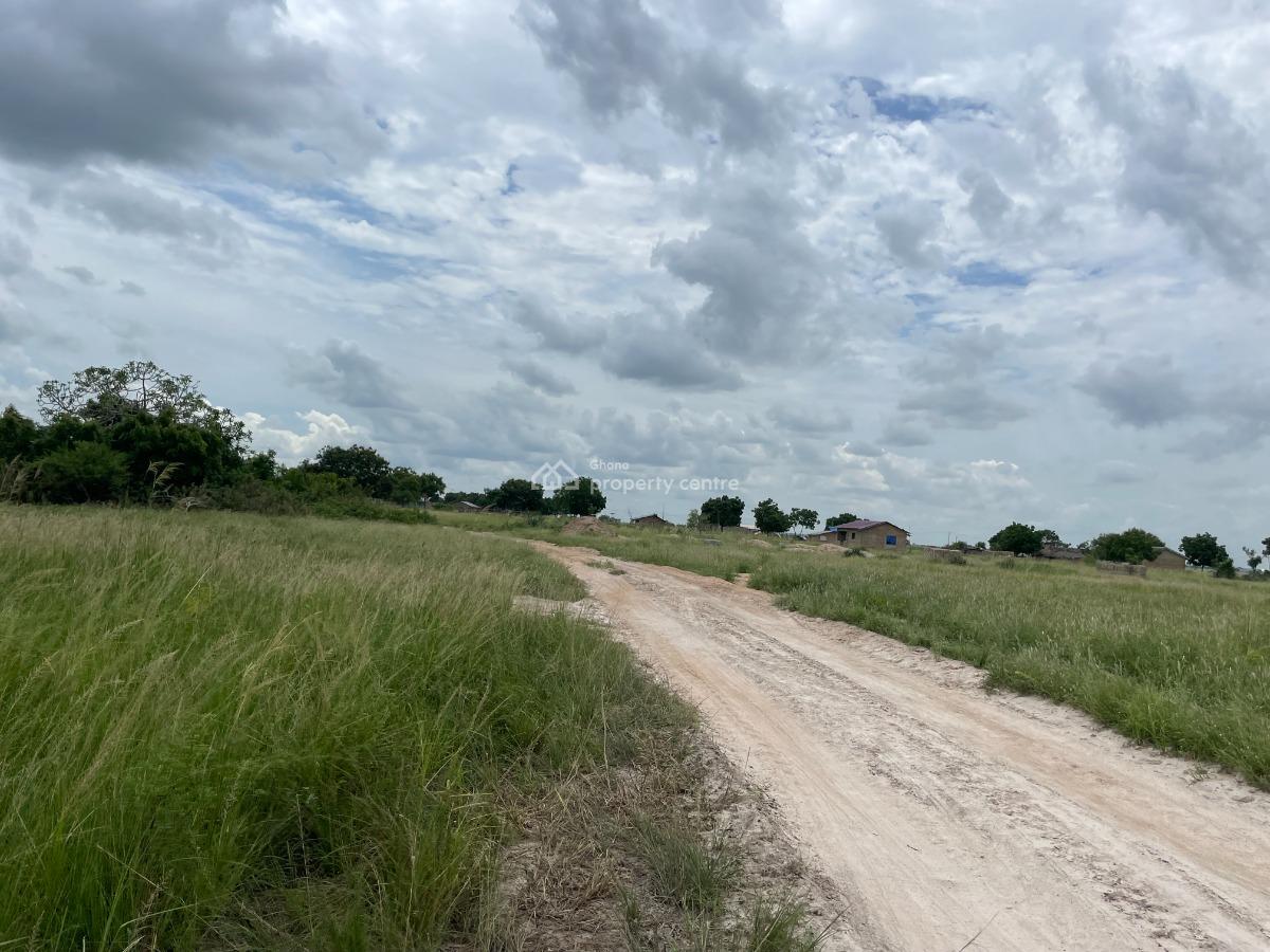70x100ft Full Plot at Dawhenya! Full Plot with Free Documentation, Destination Estate, Dawhenya, Tema, Accra, Mixed-use Land for Sale