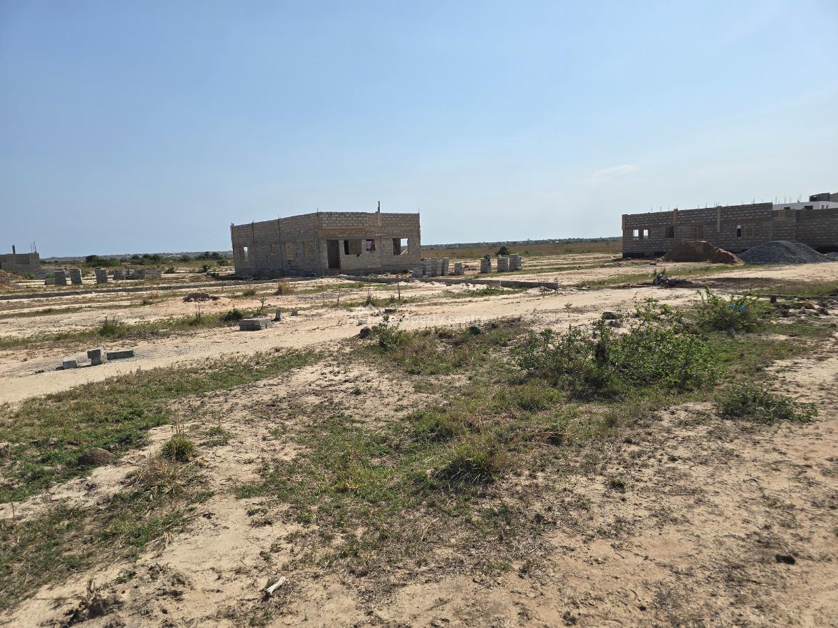 High-return Investment: 70x100ft Litigation-free Land in Dawhenya, New Site, Dawhenya, Tema, Accra, Mixed-use Land for Sale