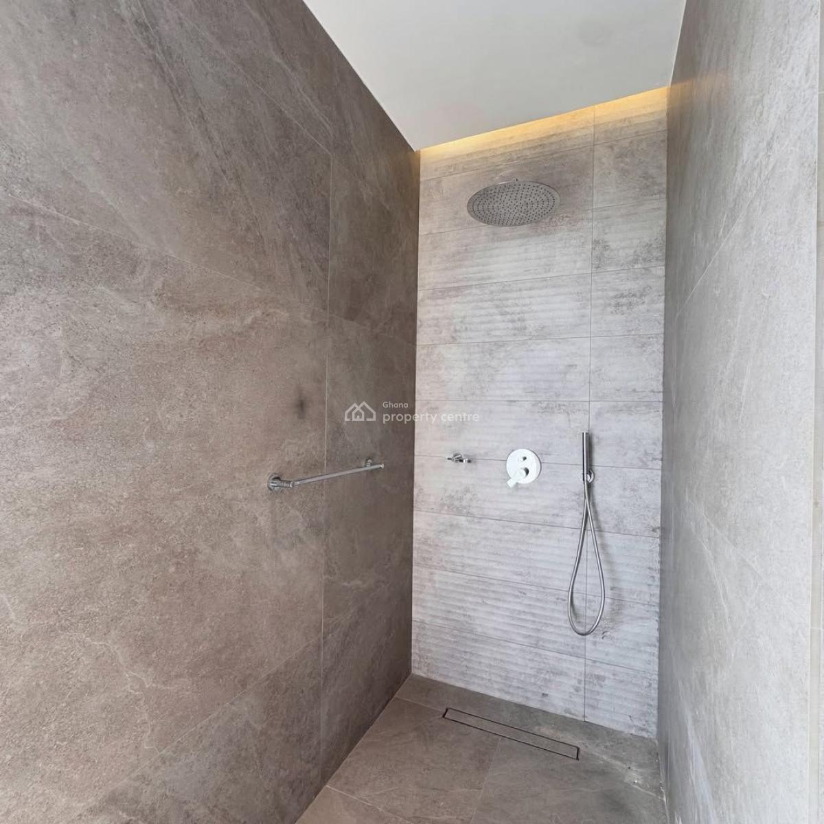 Executive 4 Bedroom, Nanakrom, East Legon, Accra, House for Sale