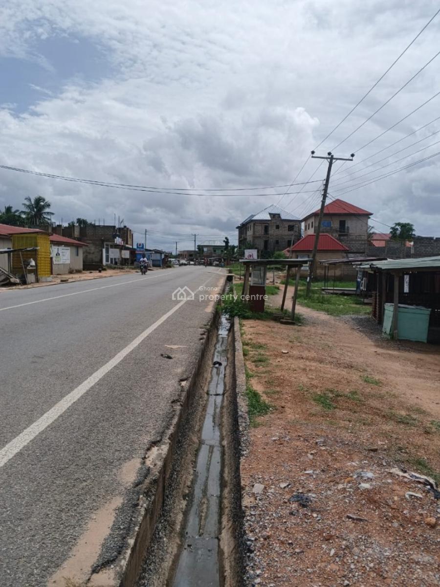 Roadside Titled Half Plo, Oduman Nsakina Ablekuma, Amasaman, Ga West Municipal, Accra, Commercial Land for Sale